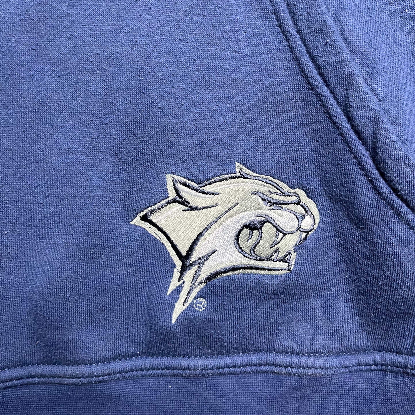 UNH Wildcats Hoodie (XL)