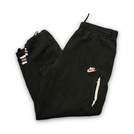 00s Black Nike With Red Sweats (XL)