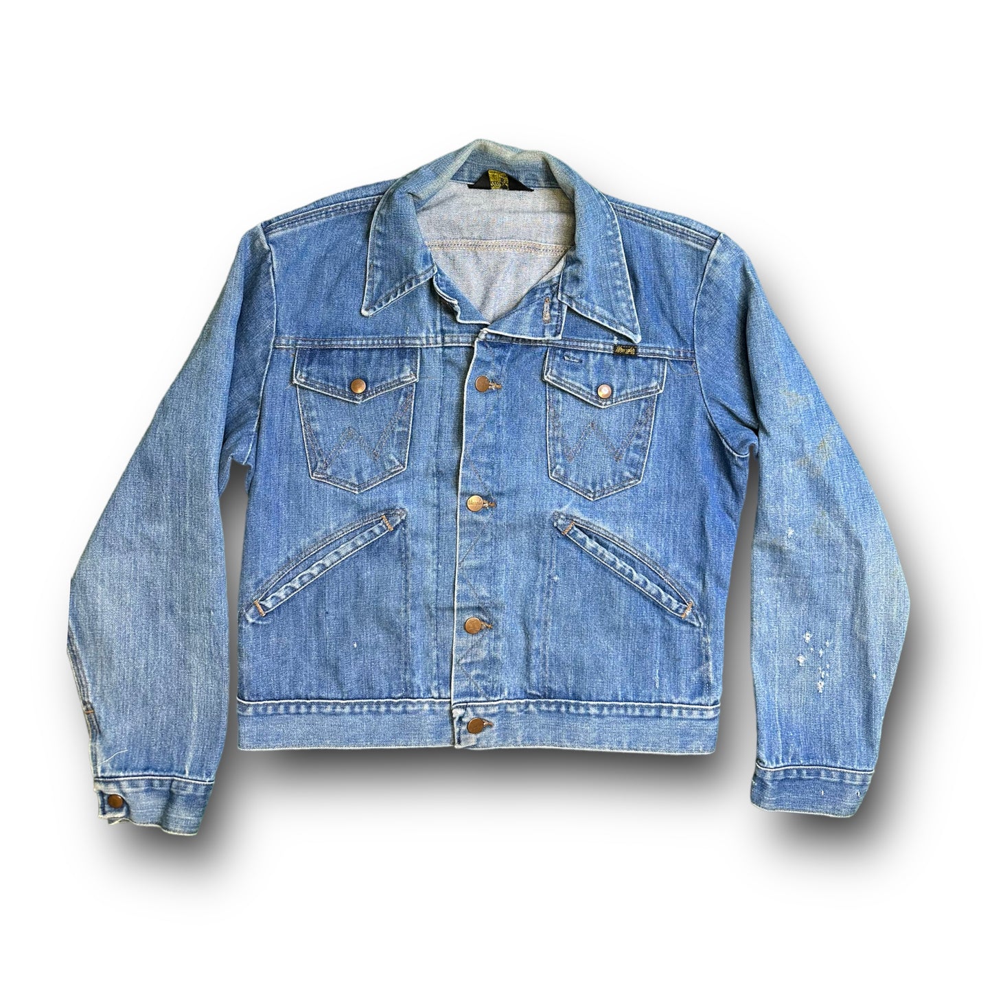 90s Women’s Patched Wrangler Jean Jacket (M)